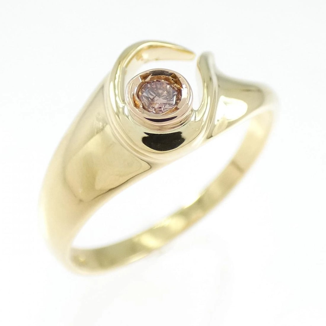 750YG 750PG PINK DIAMOND RING: 750YG 750PG Pink Diamond Ring Brand: Unbranded Type: Ring Material: 750 Yellow Gold 750 Pink Gold, Main Stone/Creation AQuamarine Color: Yellow Gold Size: 6.5 US Accessories: None Accessor