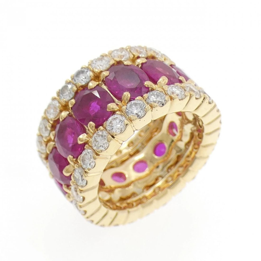 K18YG RUBY RING: K18YG Ruby Ring Brand: Unbranded Type: Ring Material: K18 Yellow Gold, Main Stone/Creation Main Stone RubySide Stone Diamond Color: Yellow Gold Size: 3.5 ( US size) Accessories: None