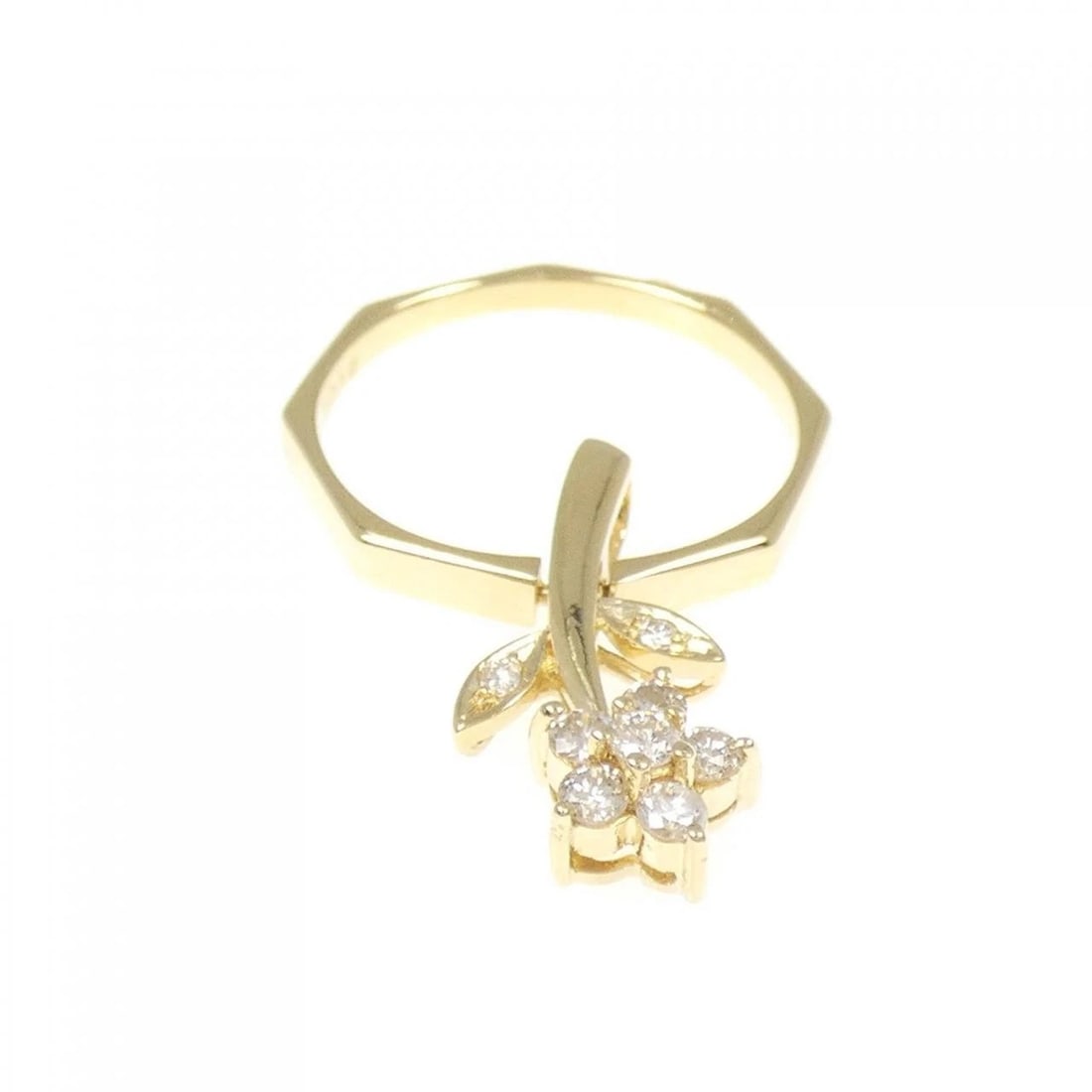 K18YG FLOWER DIAMOND RING: K18YG Flower Diamond Ring Brand: Unbranded Type: Ring Material: K18 Yellow Gold, Main Stone/Creation Natural Color: Yellow Gold Size: 5.5 -6 ( US size) Accessories: None Accessories Notice: