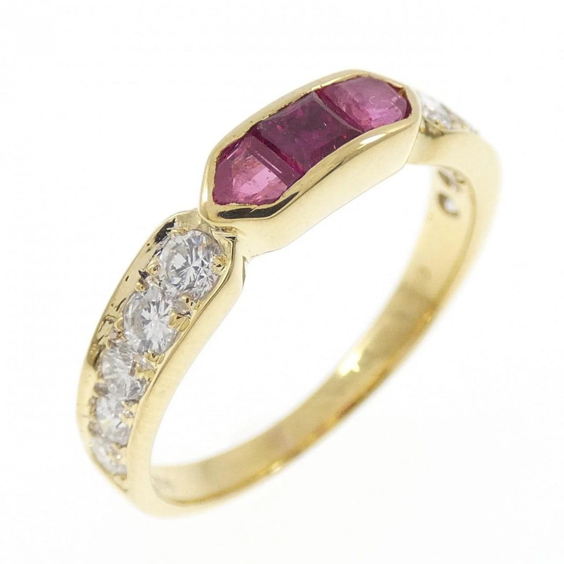 K18YG RUBY RING: K18YG Ruby Ring Brand: Unbranded Type: Ring Material: K18 Yellow Gold, Main Stone/Creation ruby Color: Yellow Gold Size: 6.5 US Accessories: None Accessories Notice: When purchasing pre-ow