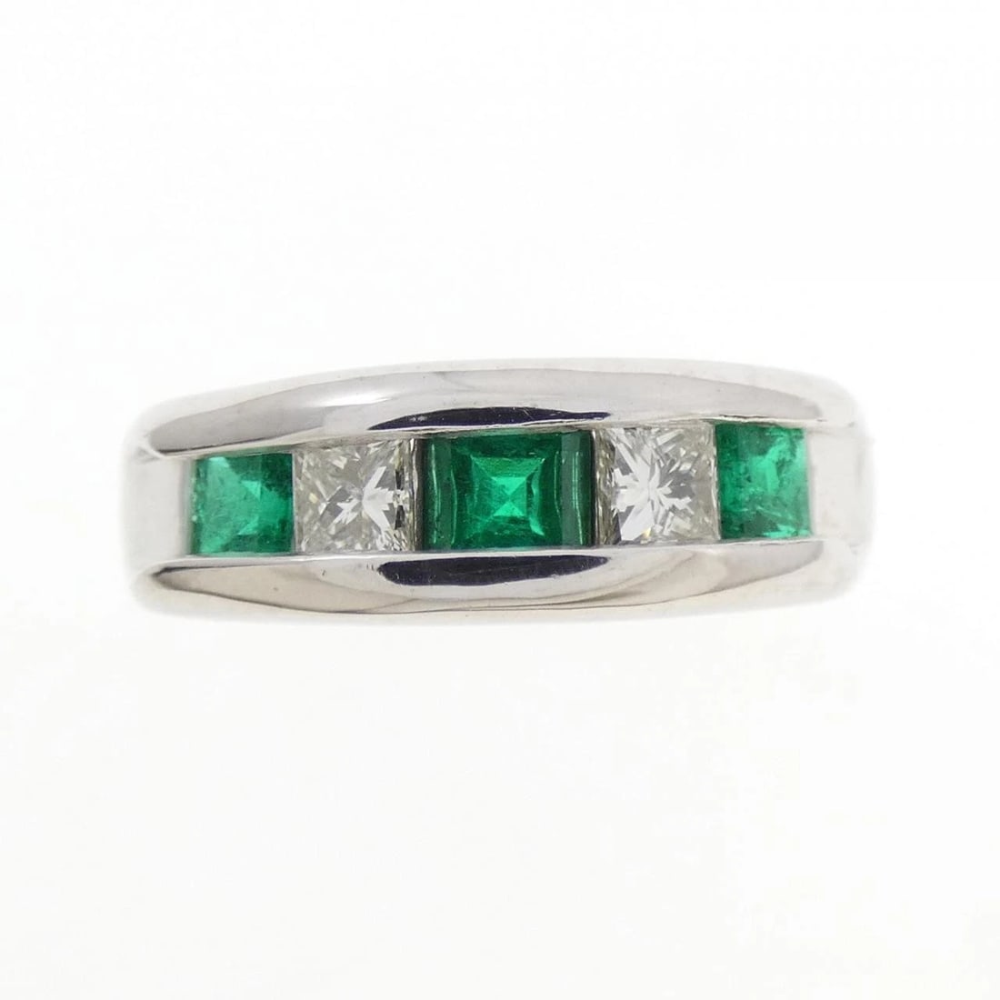 PT900 EMERALD RING - 2