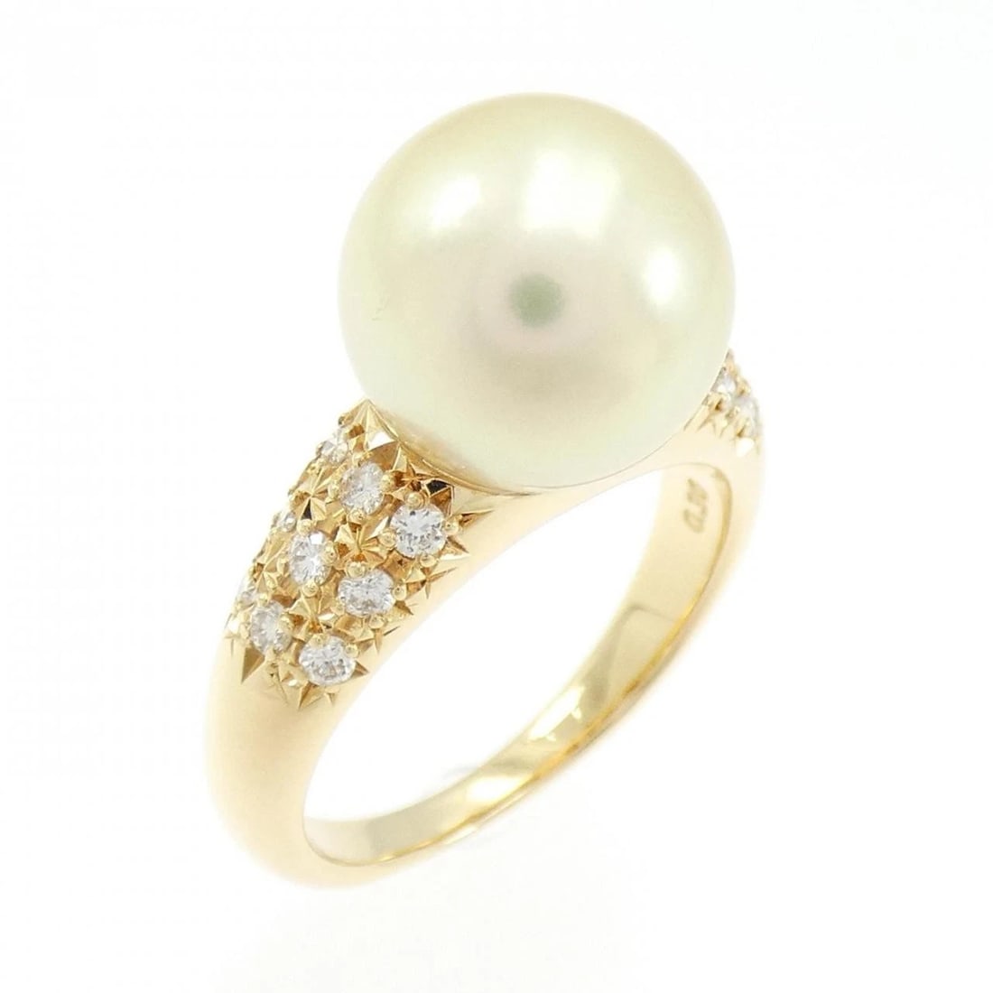 TASAKI WHITE BUTTERFLY PEARL RING (1 of 2)