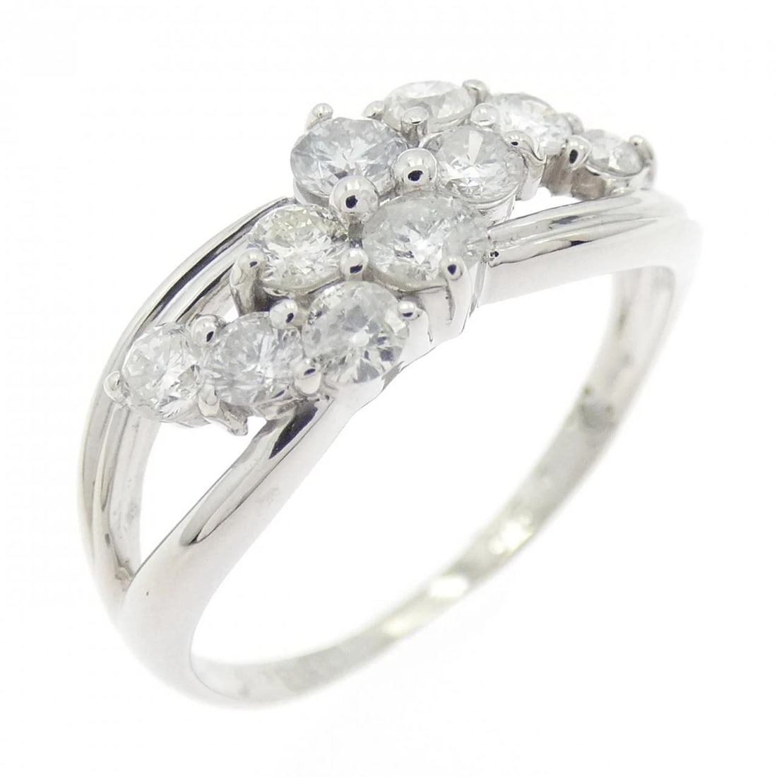 PT900 DIAMOND RING: PT900 Diamond Ring Brand: Unbranded Type: Ring Material: Platinum 900 Platinum, Main Stone/Creation Natural Color: Silver Size: 5 ( US size) Accessories: None Accessories Notice: When