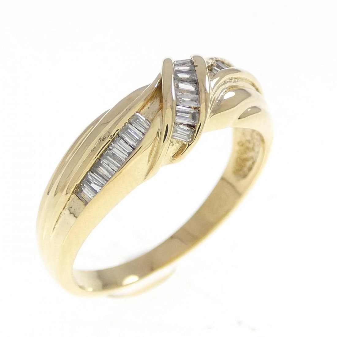K18YG DIAMOND RING: K18YG Diamond Ring Brand: Unbranded Type: Ring Material: K18 Yellow Gold, Main Stone/Creation Natural Color: Yellow Gold Size: 6.5 ( US size) Accessories: None Accessories Notice: When pur