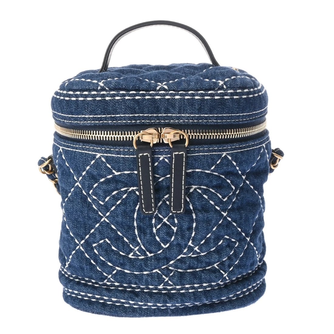 CHANEL VANITY CHAINSHOULDER MATRASSE DENIM BLUE VANITY BAG VANITY BAG: CHANEL Vanity ChainShoulder Matrasse denim blue Vanity bag Vanity bag Brand: CHANEL Type: Vanity bag Material: denim Color: blue × Gold Metal Size: H:about 6.9inch W:about 6.3inch D:about 5.1inch