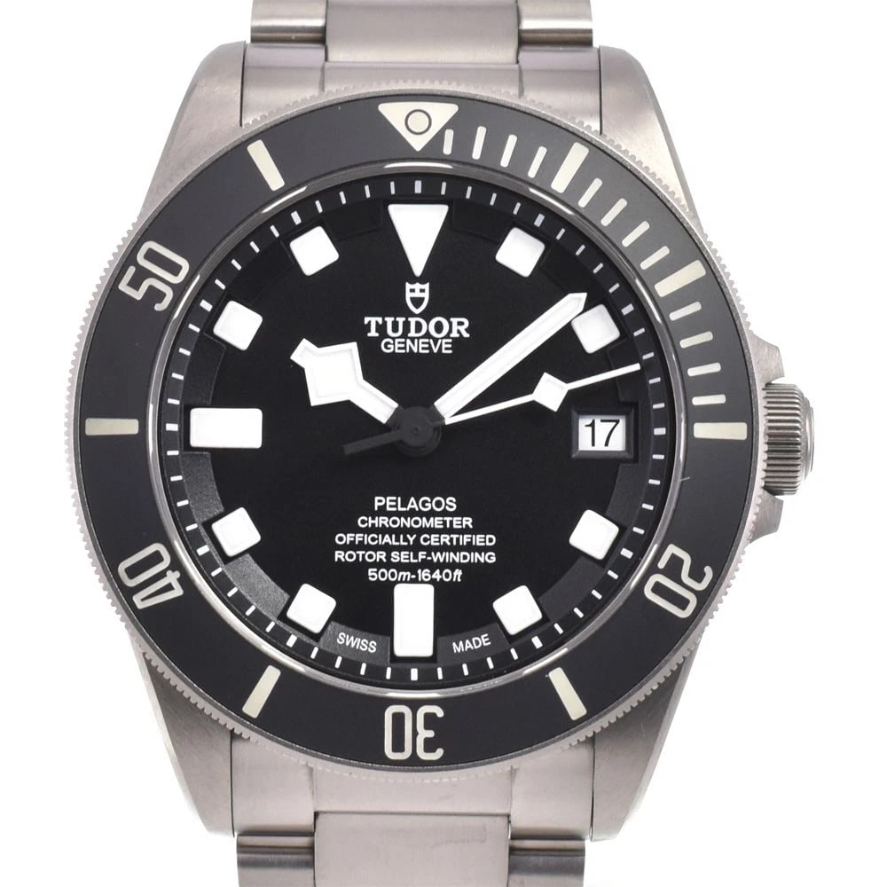 TUDOR PELAGOS BLACK DIAL WATCH: TUDOR Pelagos black Dial Watch Brand: TUDOR Type: Wristwatch Material: Band Material titanium, Case Material titanium Color: Dial Color black, Case Color Silver Band Color Silver Size: Case