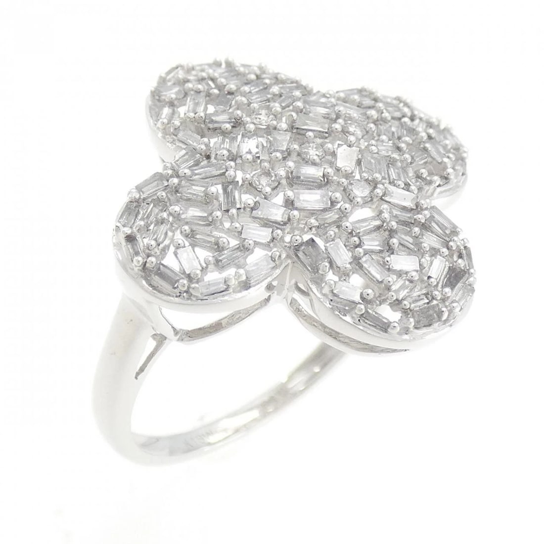 K18WG DIAMOND RING: K18WG Diamond Ring Brand: Unbranded Type: Ring Material: K18 White Gold, Main Stone/Creation natural Color: White Gold Size: 7.5-8 US Accessories: None Accessories Notice: When purchasing