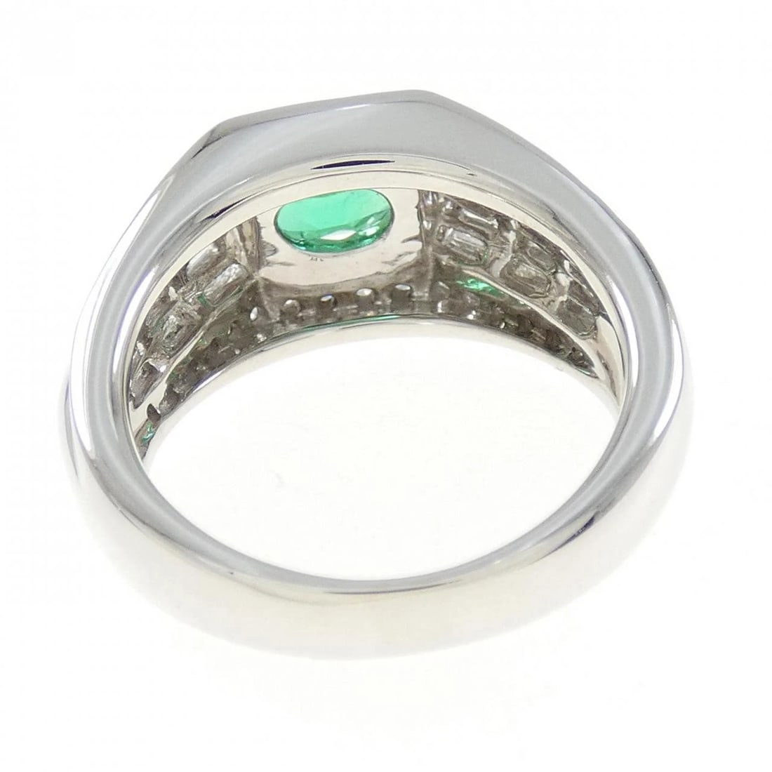 750WG EMERALD RING - 3