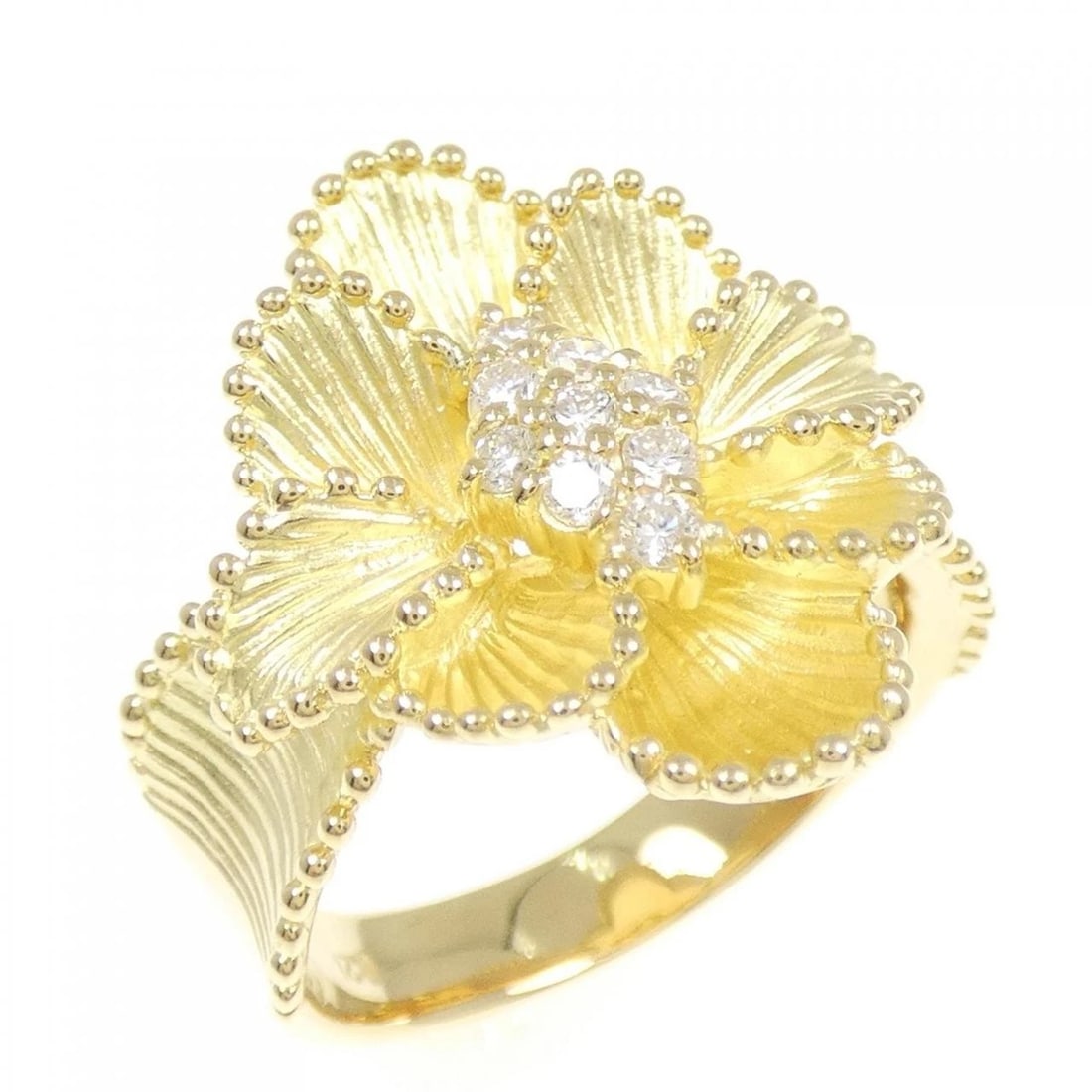 K18YG FLOWER DIAMOND RING: K18YG Flower Diamond Ring Brand: Unbranded Type: Ring Material: K18 Yellow Gold, Main Stone/Creation Natural Color: Yellow Gold Size: 7.5-8 ( US size) Accessories: None Accessories Notice: