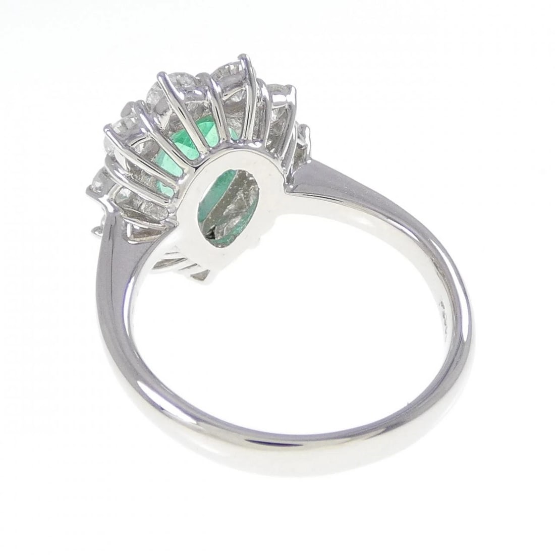 PT900 EMERALD RING - 3