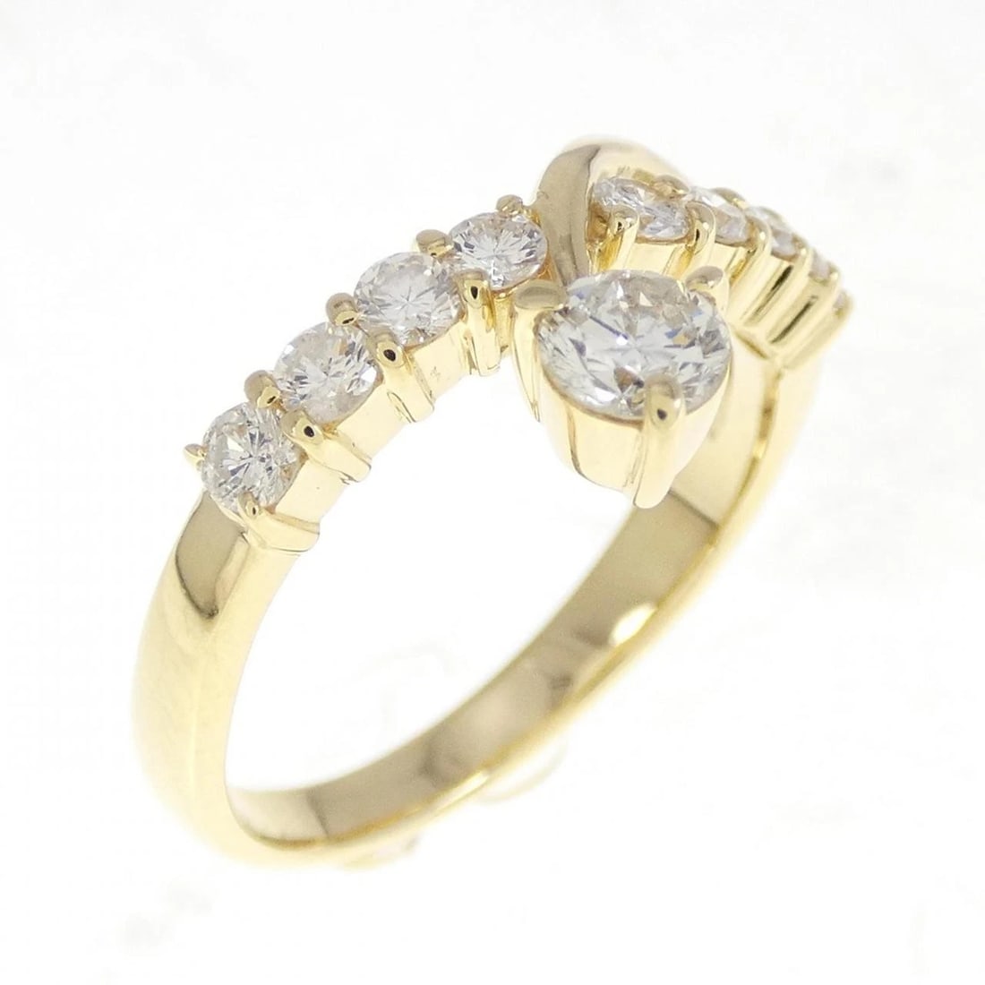 K18YG DIAMOND RING: K18YG Diamond Ring Brand: Unbranded Type: Ring Material: K18 Yellow Gold, Main Stone/Creation natural Color: Yellow Gold Size: 6 US Accessories: None Accessories Notice: When purchasing pr