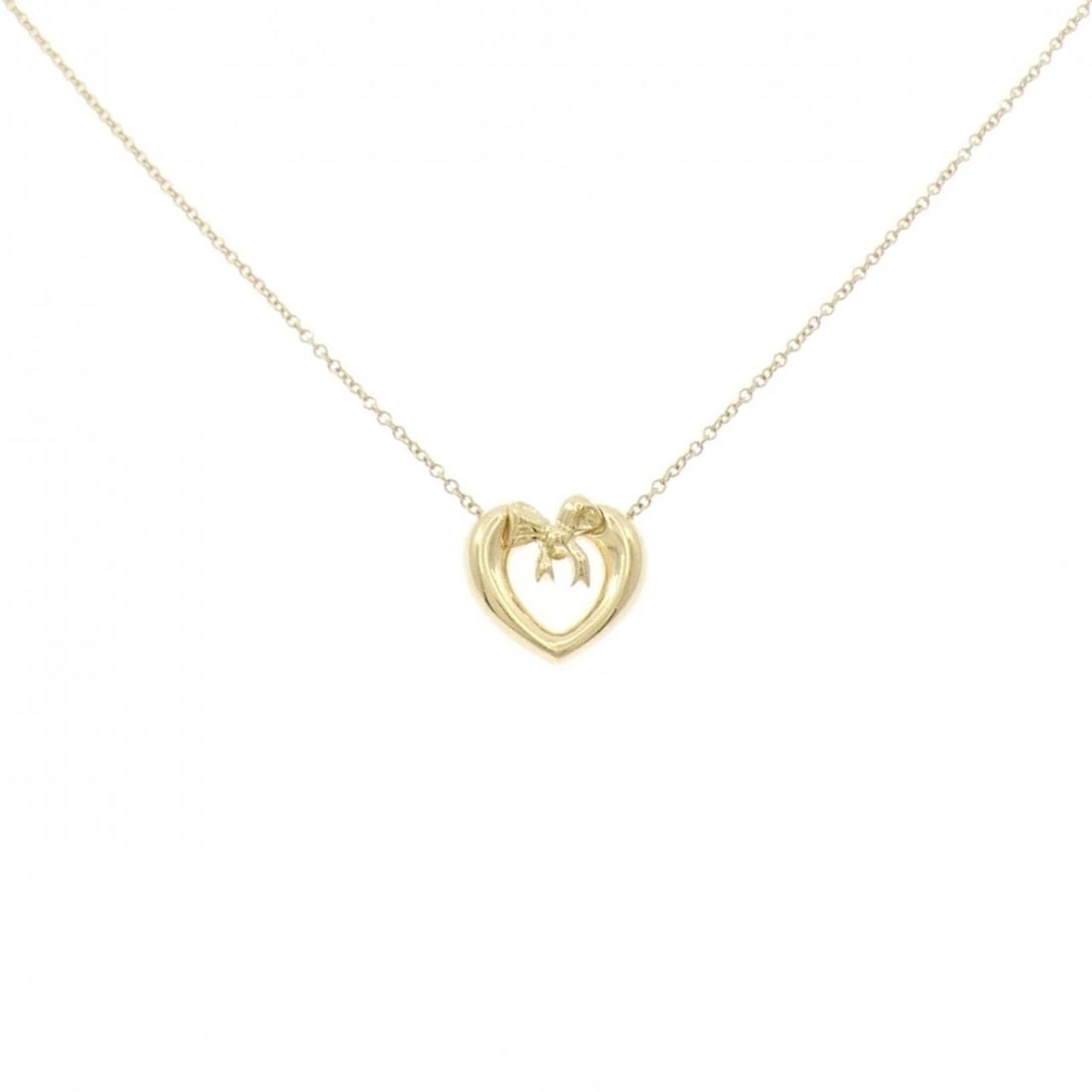 TIFFANY & CO. HEART NECKLACE: Tiffany & Co. Heart Necklace Brand: Tiffany Type: Necklace Material: 750 Yellow Gold, Color: Yellow Gold Size: ActualSize Pendant top H x W: 11.7mmx12.6mm Chain Max. W: 1.0mm Accessories: