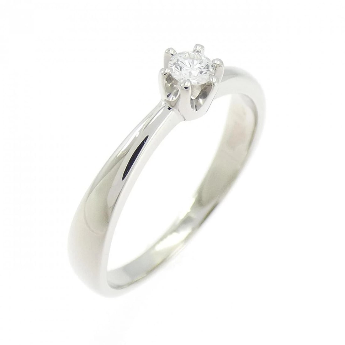 PT900 SOLITAIRE DIAMOND RING: PT900 Solitaire Diamond Ring Brand: Unbranded Type: Ring Material: Platinum 900 Platinum, Main Stone/Creation Solitaire Color: White Gold Size: 6-6.5 US Accessories: None Accessories Notice: