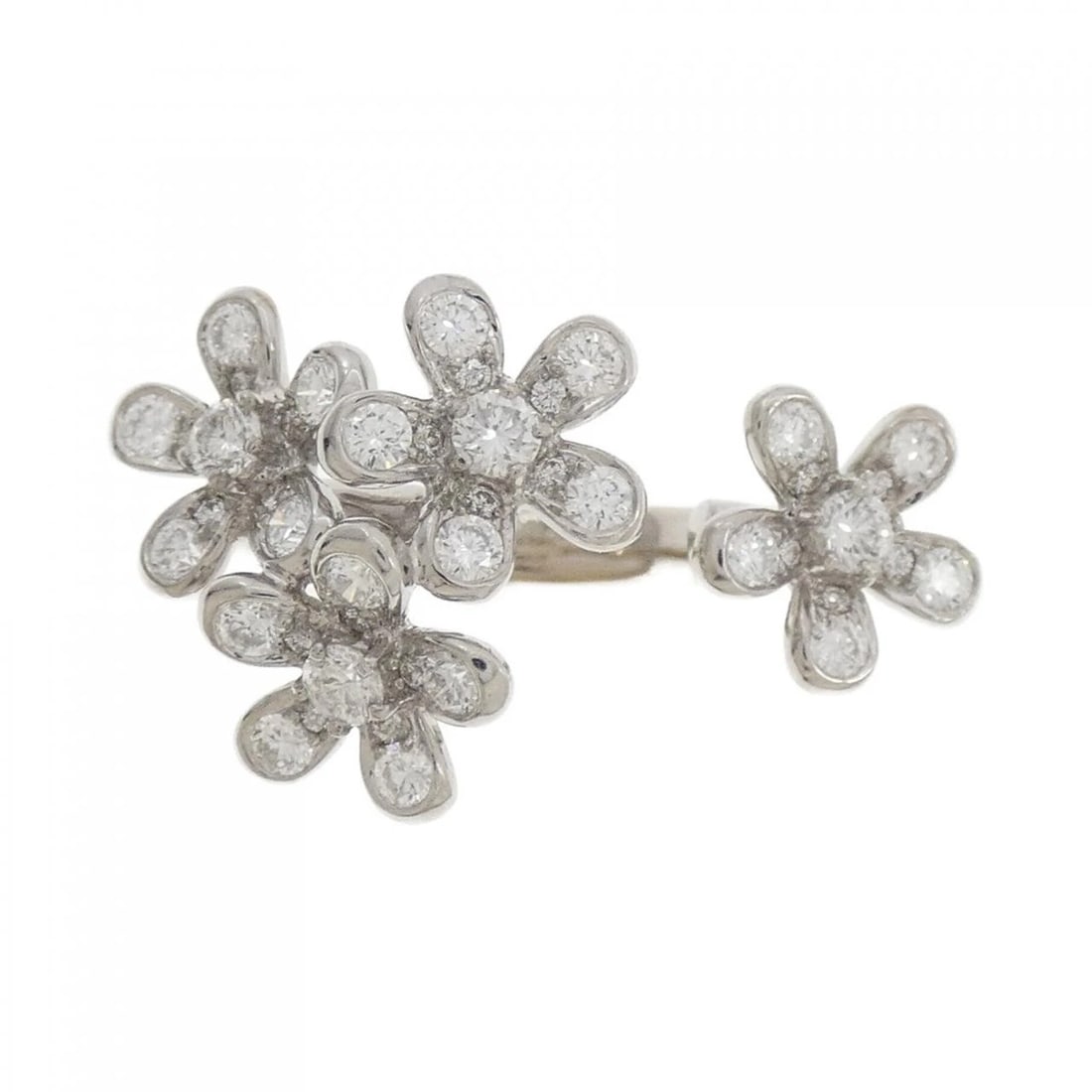 K18WG FLOWER DIAMOND RING - 2