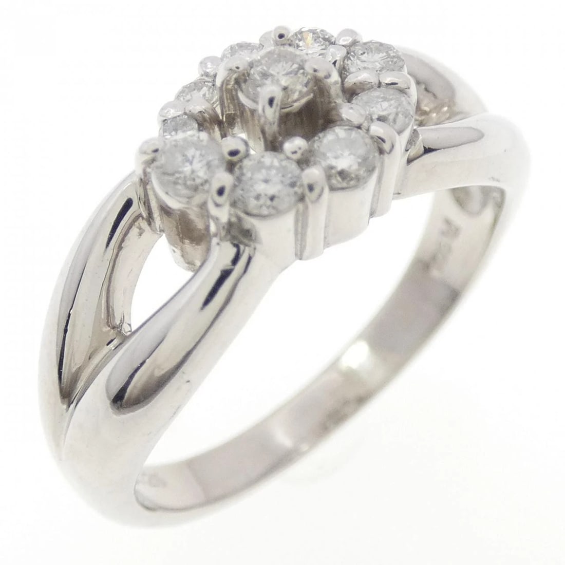 PT900 DIAMOND RING: PT900 Diamond Ring Brand: Unbranded Type: Ring Material: Platinum 900 Platinum, Main Stone/Creation Natural Color: None Size: 6 US Accessories: None Accessories Notice: When purchasing pre