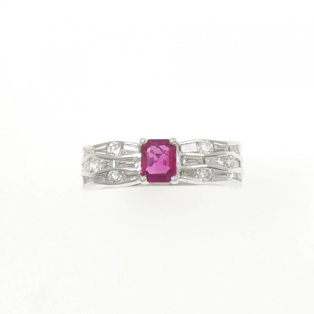 K18WG RUBY RING - 2