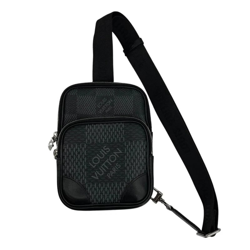 LOUIS VUITTON AMAZON SLING BLACK DAMIER GRAPHITE HANDBAG: LOUIS VUITTON Amazon Sling Black Damier Graphite Handbag Brand: LOUIS VUITTON Type: Handbag Material: Damier Graphite 3D Color: black Size: W: 17cm / H: 21cm / D: 6cm / Shoulder: 127cm 