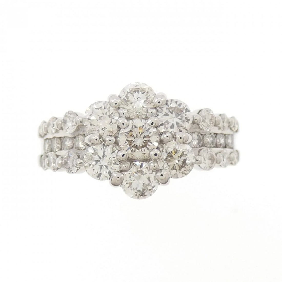 PT900 FLOWER DIAMOND RING - 2