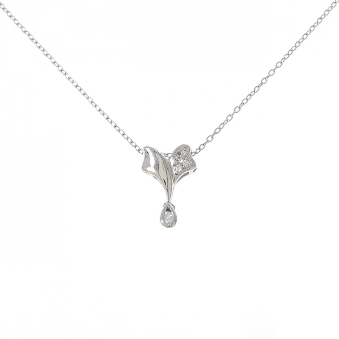 PT900 PT850 DIAMOND NECKLACE: PT900 PT850 Diamond Necklace Brand: Unbranded Type: Necklace Material: Platinum 900 Platinum Platinum 850, Main Stone/Creation Natural Color: None Size: 40cmActualSize Pendant top H x W:
