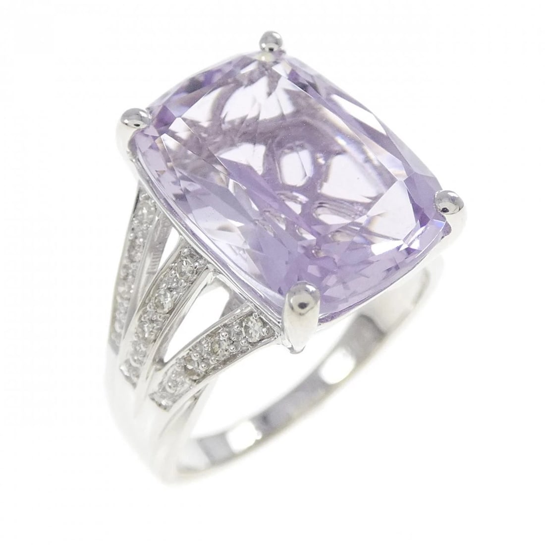 K18WG AMETHYST RING: K18WG Amethyst Ring Brand: Unbranded Type: Ring Material: K18 White Gold, Color: YG Size: 6 US Accessories: None Accessories Notice: When purchasing pre-owned goods, please refer to the