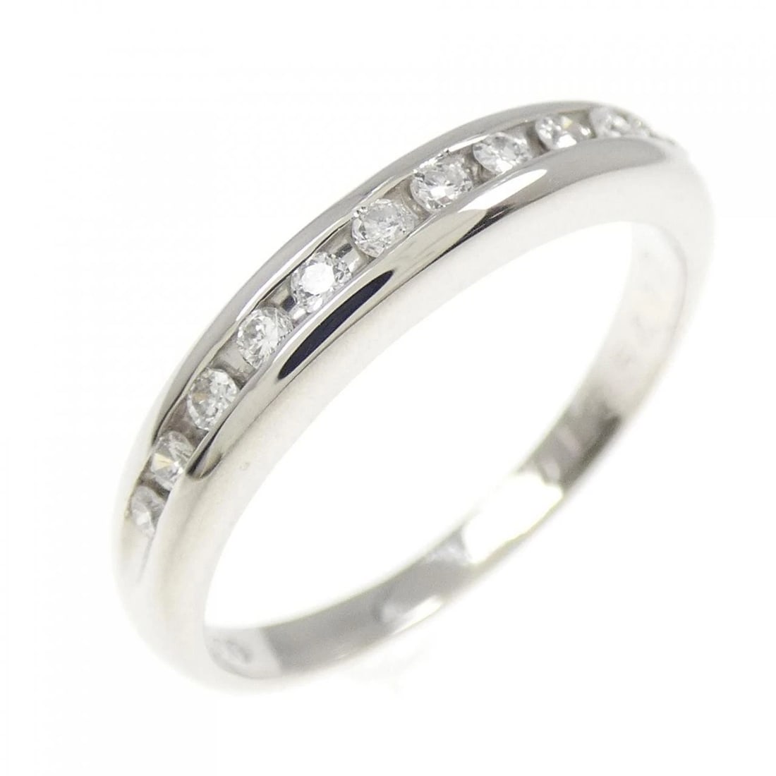 PM900 DIAMOND RING: PM900 Diamond Ring Brand: Unbranded Type: Ring Material: Platinum 900 Platinum, Main Stone/Creation Natural Color: Silver Size: 6.5 ( US size) Accessories: None Accessories Notice: When