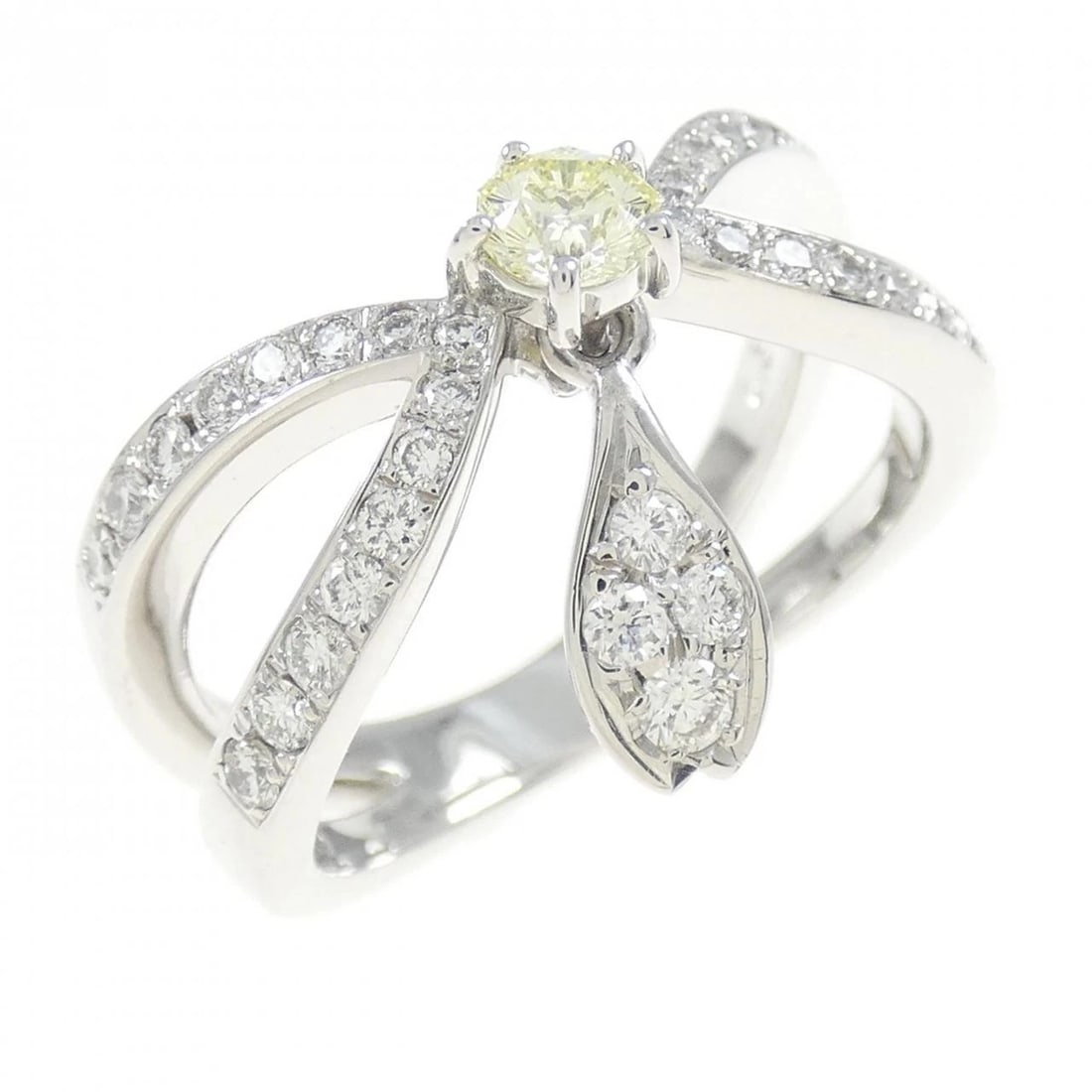 K18WG DIAMOND RING: K18WG Diamond Ring Brand: Unbranded Type: Ring Material: K18 White Gold, Main Stone/Creation Natural Color: WG Size: 5.5 US Accessories: None Accessories Notice: When purchasing pre-owned