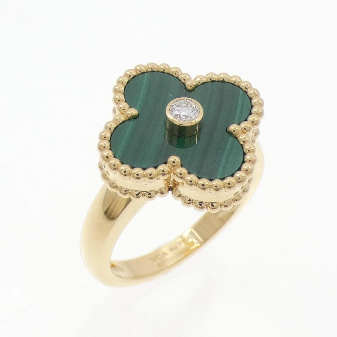 VAN CLEEF & ARPELS ALHAMBRA RING: Van Cleef & Arpels Alhambra Ring Brand: Van Cleef & Arpels Type: Ring Material: 750 Yellow Gold, Main Stone/Creation Malachite Color: Yellow Gold Size: 5US US Accessories: None Accessories
