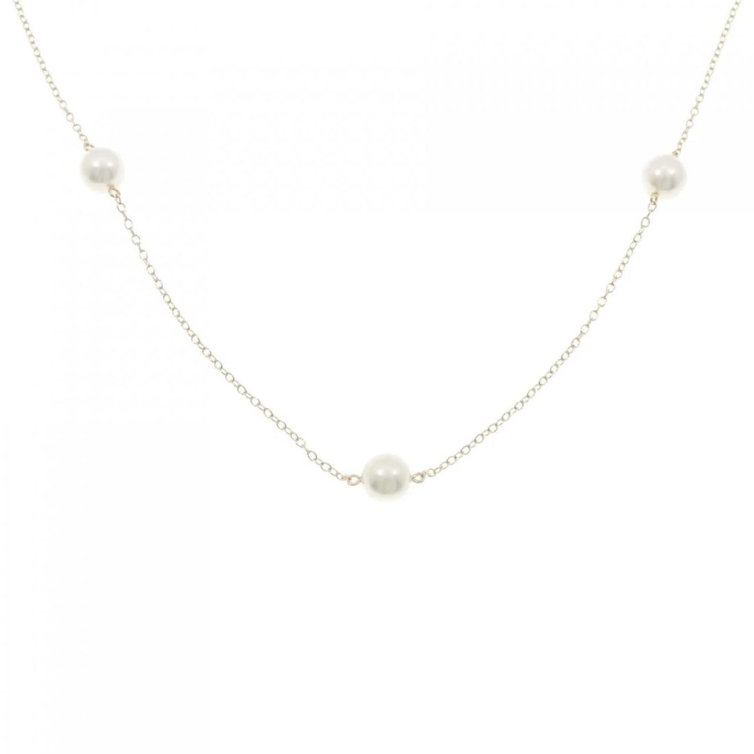 MIKIMOTO AKOYA PEARL NECKLACE: MIKIMOTO Akoya Pearl Necklace Brand: MIKIMOTO Type: Necklace Material: K18 Yellow Gold, Main Stone/Creation Akoya Pearl Color: Yellow Gold Size: ActualSize Max W: 6.9mm Chain Max. W: 1.3mm