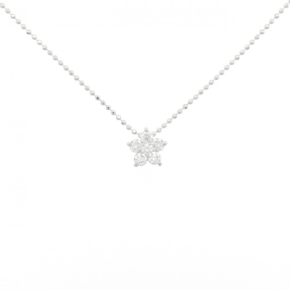 PONTE VECCHIO DIAMOND NECKLACE: Ponte Vecchio Diamond Necklace Brand: Ponte Vecchio Type: Necklace Material: K18 White Gold, Main Stone/Creation Natural Color: White Gold Size: ActualSize Pendant top H x W: 7.2mmx7.4mm Chain
