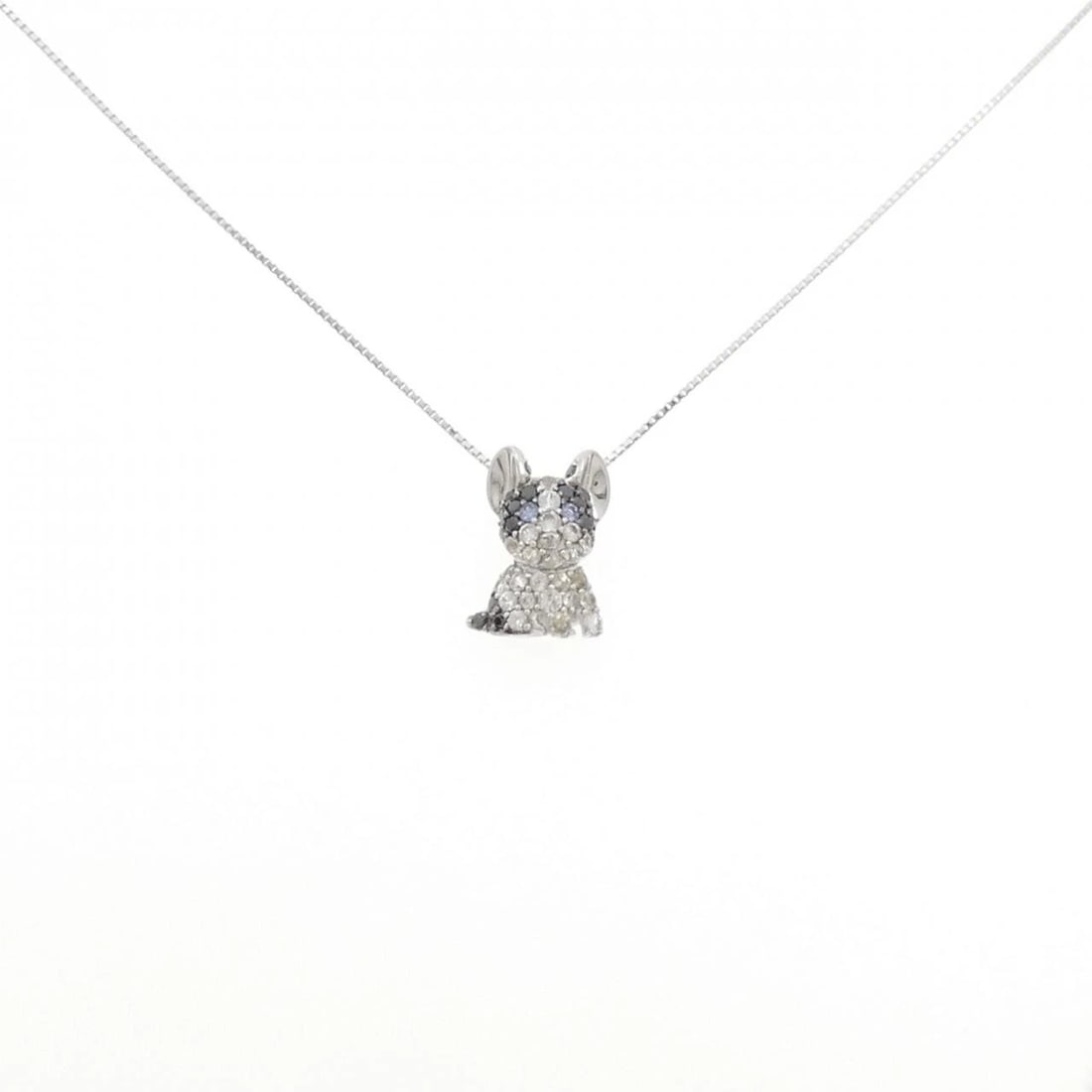 K18WG DOG SAPPHIRE NECKLACE: K18WG Dog Sapphire Necklace Brand: Unbranded Type: Necklace Material: K18 White Gold, Main Stone/Creation Sapphire Color: White Gold Size: 45cmActualSize Pendant top H x W: 14.6mmx10.5mm Chain
