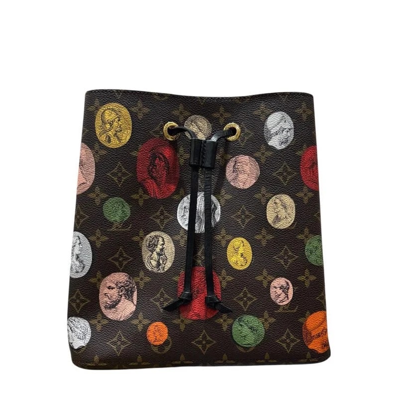 LOUIS VUITTON NÉONOÉ MM MONOGRAM CAMEO PVC SHOULDER BAG HANDBAG: LOUIS VUITTON NéoNoé MM Monogram Cameo PVC Shoulder Bag Handbag Brand: LOUIS VUITTON Type: Handbag Material: Pvc Color: Monogram Cameo Size: W: 26cm / H: 27cm / D: 16cm Accessories: None A