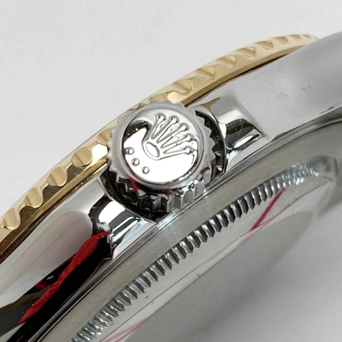 ROLEX WHITE WATCH: ROLEX White Watch Brand: ROLEX Type: Wristwatch Material: Band Material K18Yg×Ss, Case Material NA Color: Band Color White Size: Band Size 18cm, Case Size 40mm Accessories: None Accessories
