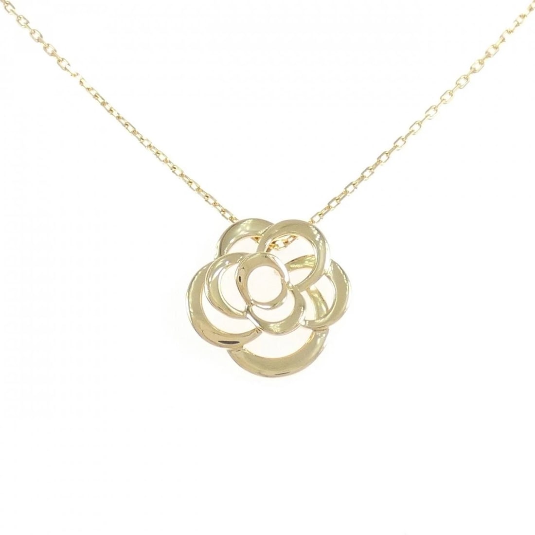 CHANEL CAMELLIA NECKLACE: Chanel Camellia Necklace Brand: CHANEL Type: Necklace Material: 750 yellow gold, Color: yellow gold Size: 38?41cmActual Size Pendant length approx. x width approx.: 19.2mmx19.3mm Chain maximum