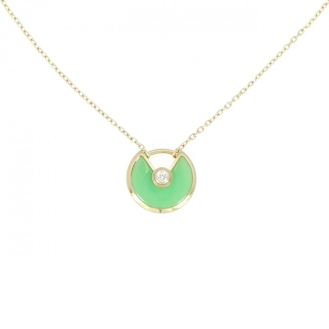 CARTIER AMULET EXTRA SMALL NECKLACE: Cartier Amulet Extra Small Necklace Brand: Cartier Type: Necklace Material: 750 Yellow Gold, Main Stone/Creation Main Stone ChrysopraseSide Stone Diamond Color: yellow gold Size: 38