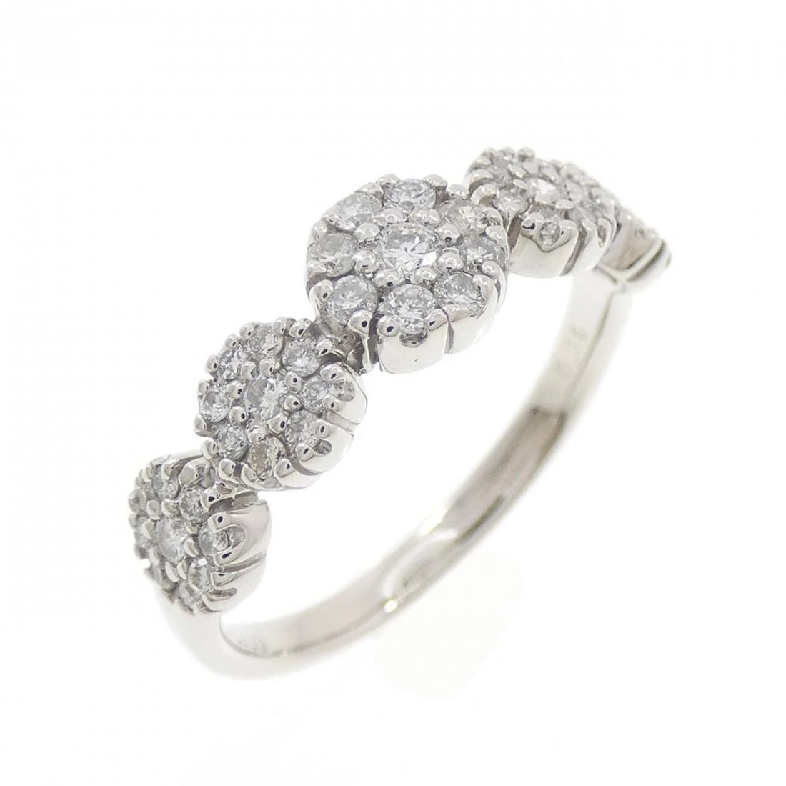 PT900 DIAMOND RING: PT900 Diamond Ring Brand: Unbranded Type: Ring Material: Platinum 900 Platinum, Main Stone/Creation Natural Color: White Gold Size: 6 US Accessories: None Accessories Notice: When purchasi