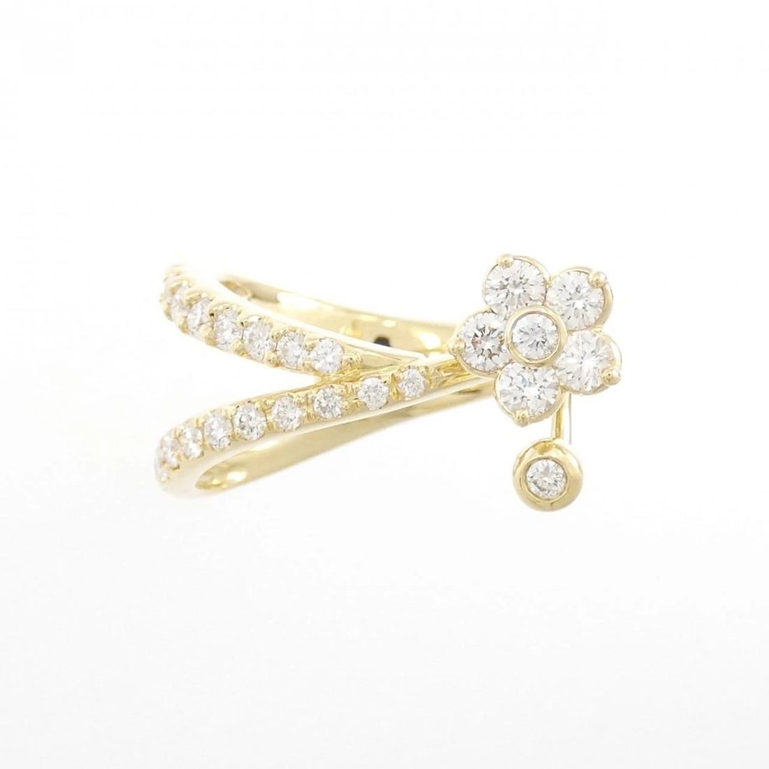 K18YG FLOWER DIAMOND RING: K18YG Flower Diamond Ring Brand: Unbranded Type: Ring Material: K18 Yellow Gold, Main Stone/Creation Natural Color: YG Size: 4.5-5 US Accessories: None Accessories Notice: When purchasing
