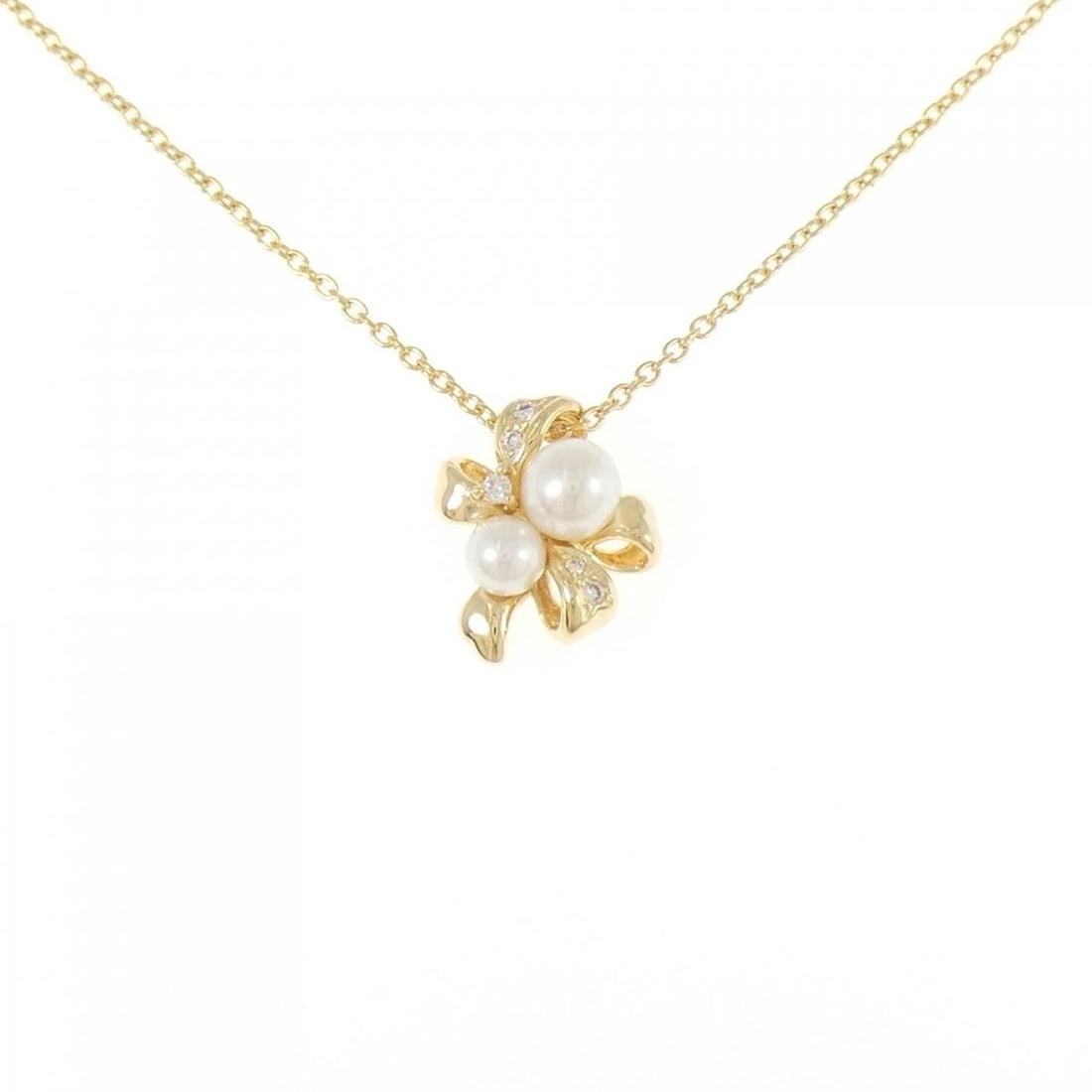 TASAKI AKOYA PEARL NECKLACE: TASAKI Akoya Pearl Necklace Brand: TASAKI Type: Necklace Material: K18 Yellow Gold, Main Stone/Creation Natural Color: yellow gold Size: 42cmActualSize Pendant top H x W: 14.6mmx11.6mm Chain