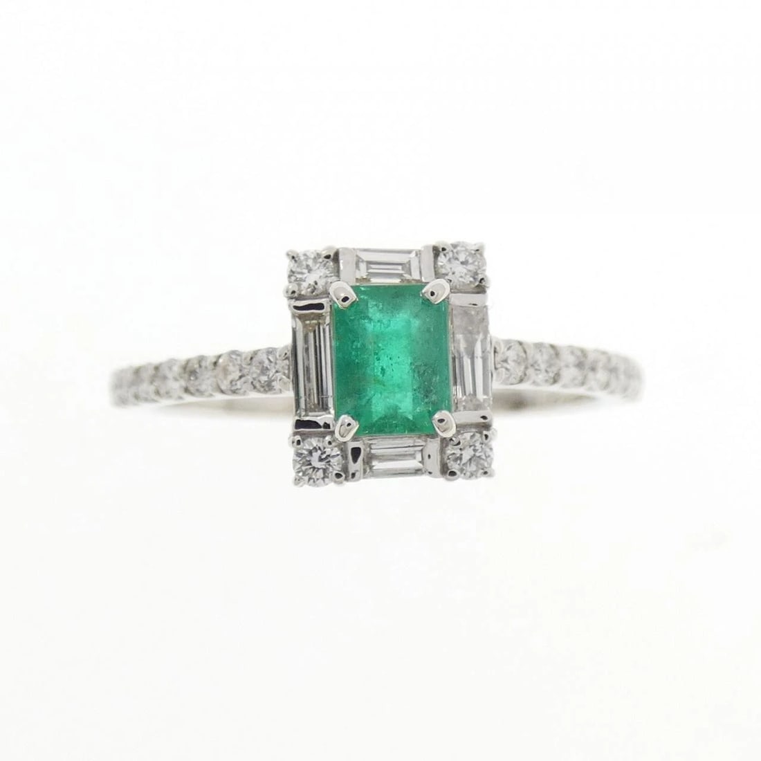 PT900 EMERALD RING - 2