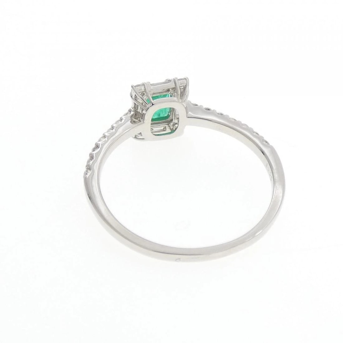 PT900 EMERALD RING - 3