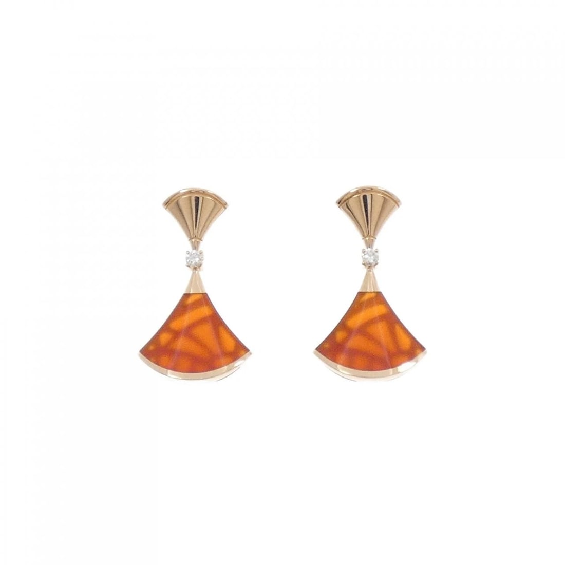 BVLGARI DIVA DREAM EARRINGS: BVLGARI Diva Dream Earrings Brand: BVLGARI Type: Earrings Material: 750 Pink Gold, Main Stone/Creation Carnelian Color: Pink Gold Size: ActualSize HxW: 24.0mmx13.8mm Accessories: None