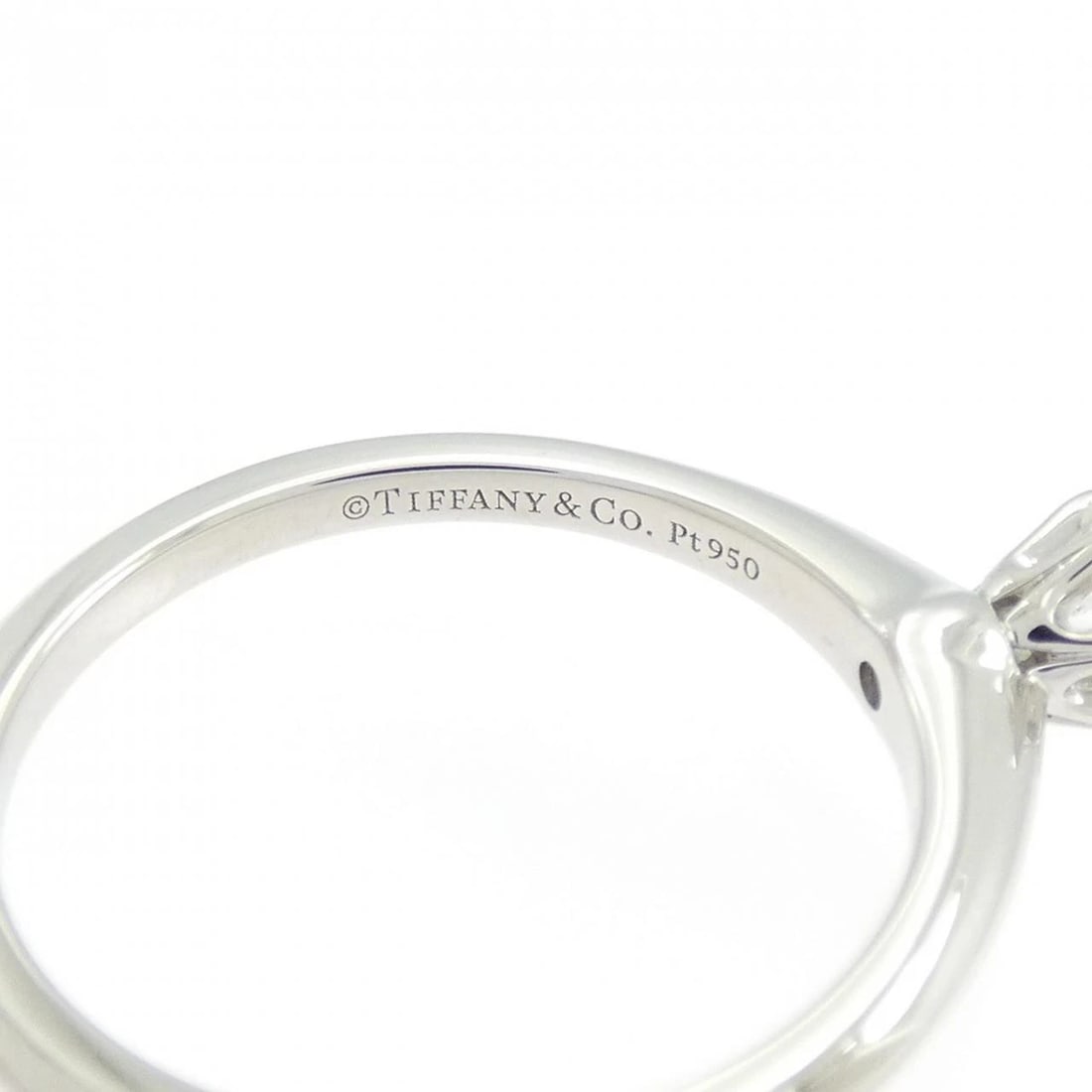 TIFFANY CLASSIC SOLITAIRE RING - 3