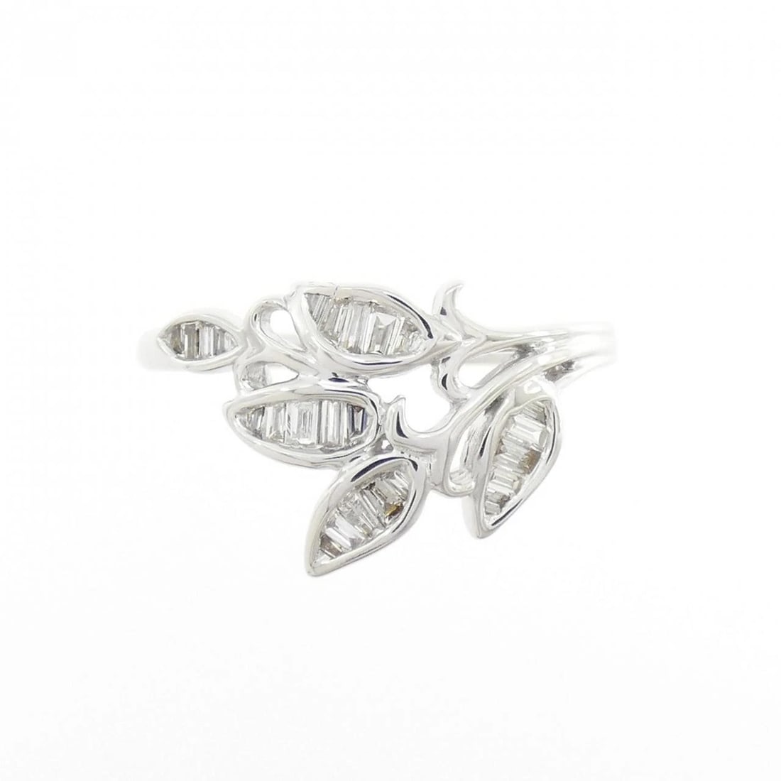 K18WG DIAMOND RING - 2