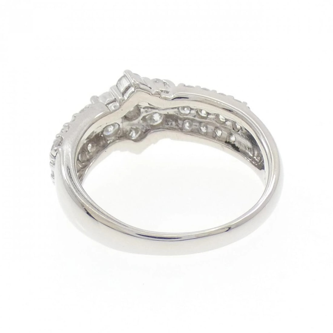 PT900 FLOWER DIAMOND RING - 3