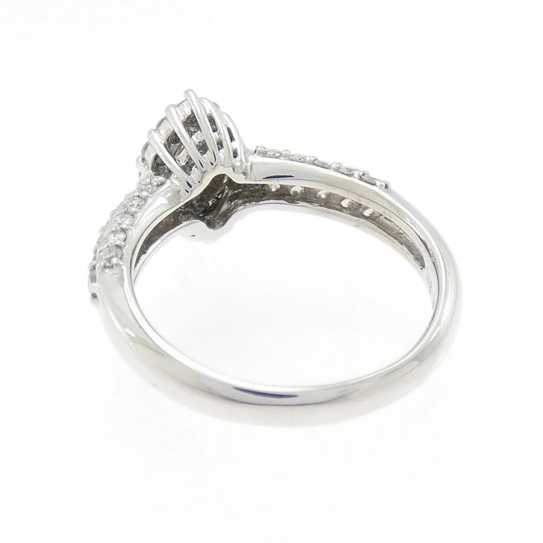 K18WG DIAMOND RING - 3
