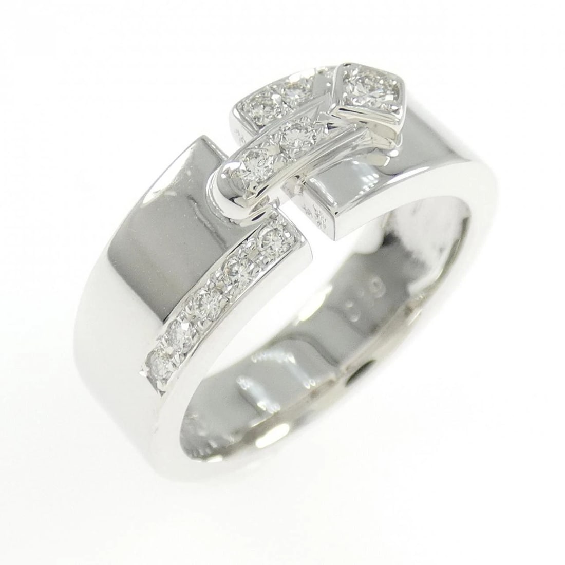 750WG DIAMOND RING: 750WG Diamond Ring Brand: Unbranded Type: Ring Material: 750 White Gold, Main Stone/Creation Natural Color: white gold Size: 5.5US Accessories: None Accessories Notice: When purchasing pre