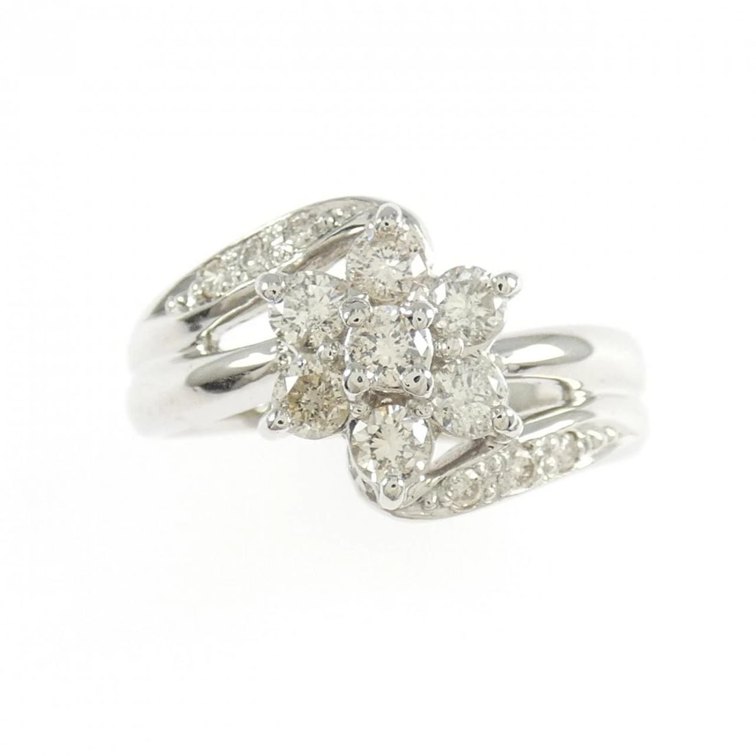 PT900 FLOWER DIAMOND RING - 2