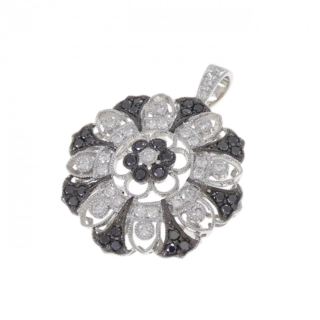 K18WG K18BG DIAMOND BROOCH: K18WG K18BG Diamond Brooch Brand: Unbranded Type: Pendant Brooch Material: K18 White Gold K18 Black gold, Main Stone/Creation Natural Color: white gold Size: HxW: 29.7mmx23.8mm Accessories: