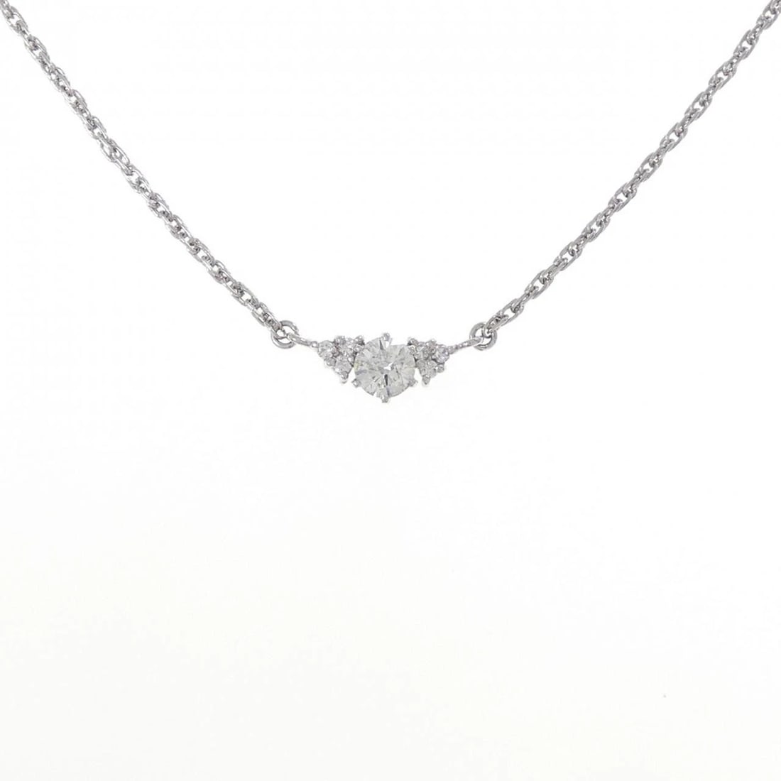 PT850 DIAMOND NECKLACE: PT850 Diamond Necklace Brand: Unbranded Type: Necklace Material: Platinum 850, Main Stone/Creation Natural Color: platinum Size: 40cm ActualSizePendant top H x W: 5.1mmx9.9mm Chain Max. W: