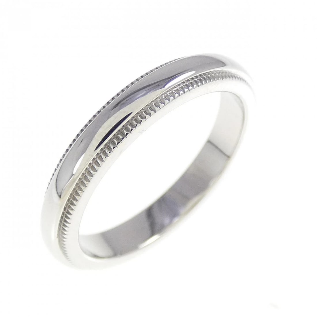 TIFFANY & CO. MILGRAIN RING: Tiffany & Co. Milgrain Ring Brand: Tiffany Type: Ring Material: Platinum 950, Color: Platinum Size: 4.5 (US size) Accessories: None Accessories Notice: When purchasing pre-owned goods, please