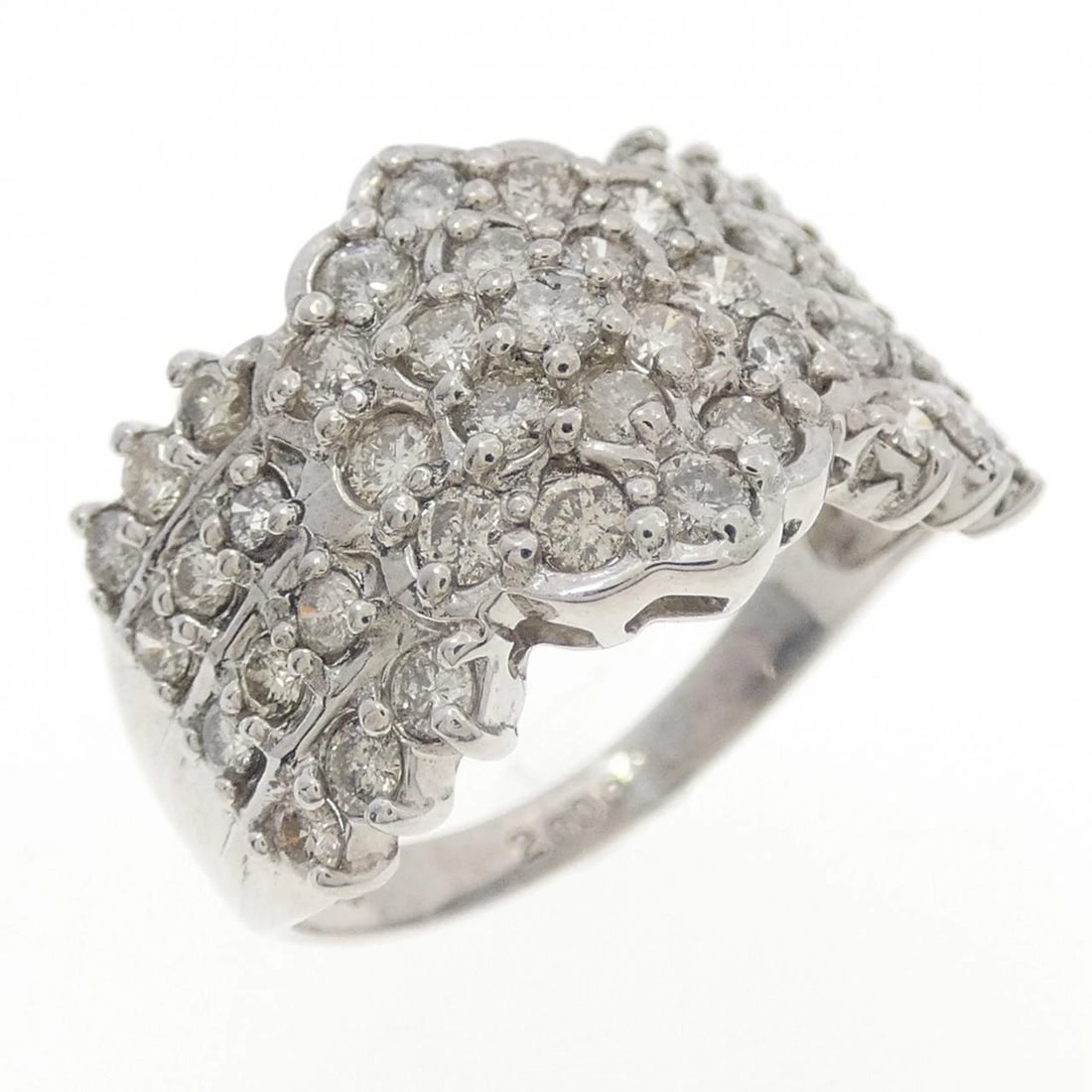 PT900 DIAMOND RING: PT900 Diamond Ring Brand: Unbranded Type: Ring Material: Platinum 900, Main Stone/Creation Natural Color: platinum Size: 6.5-7US Accessories: None Accessories Notice: When purchasing